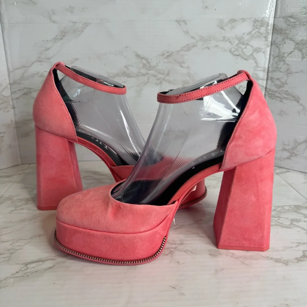 Gianni Bini OTTEN Suede Ankle Strap Platform Pumps Size 9.5 M barbiecore cute